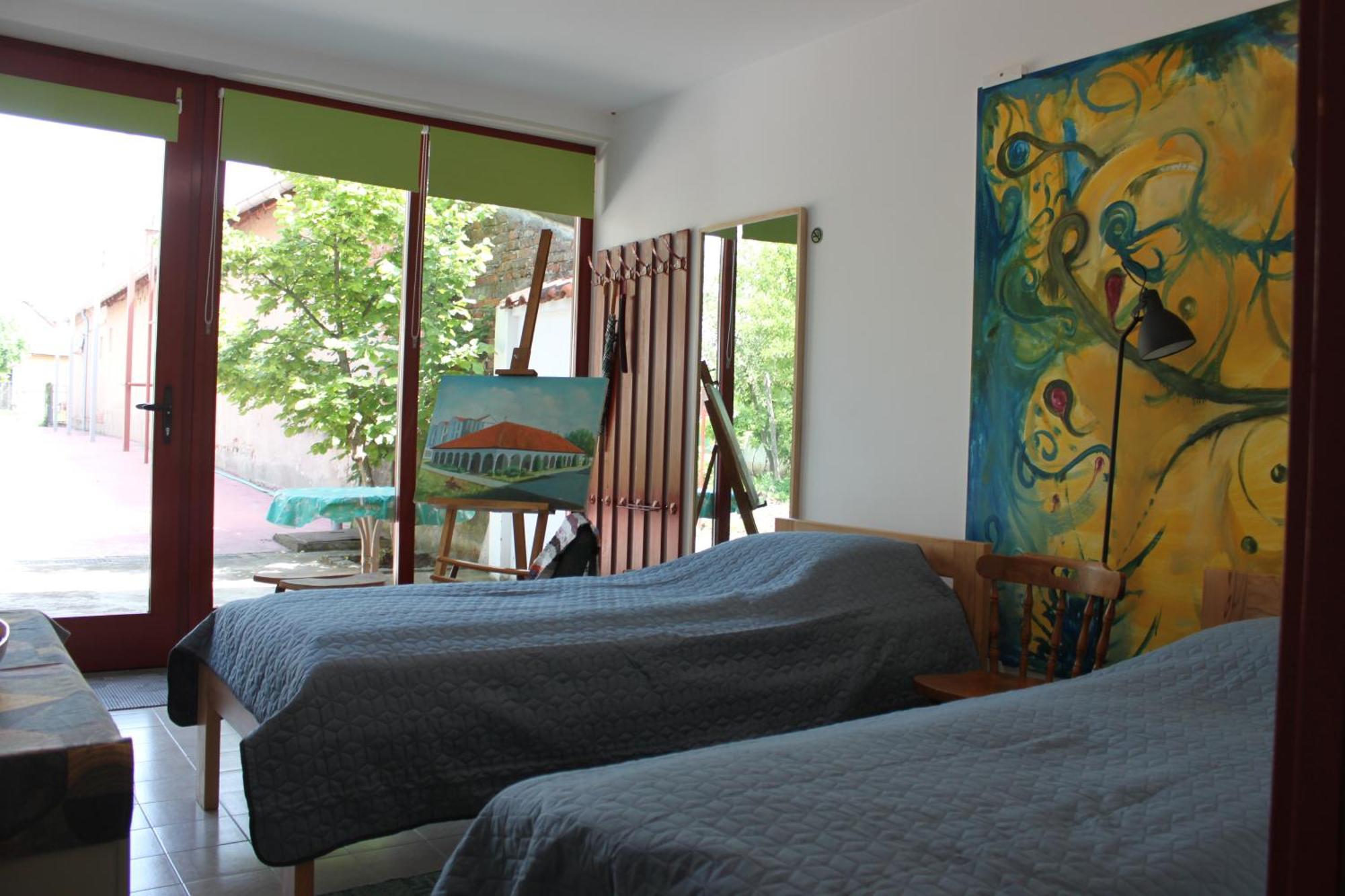 Boulevard Garden House - Free And Save Parking In The Locked Yard Cuprija Bagian luar foto