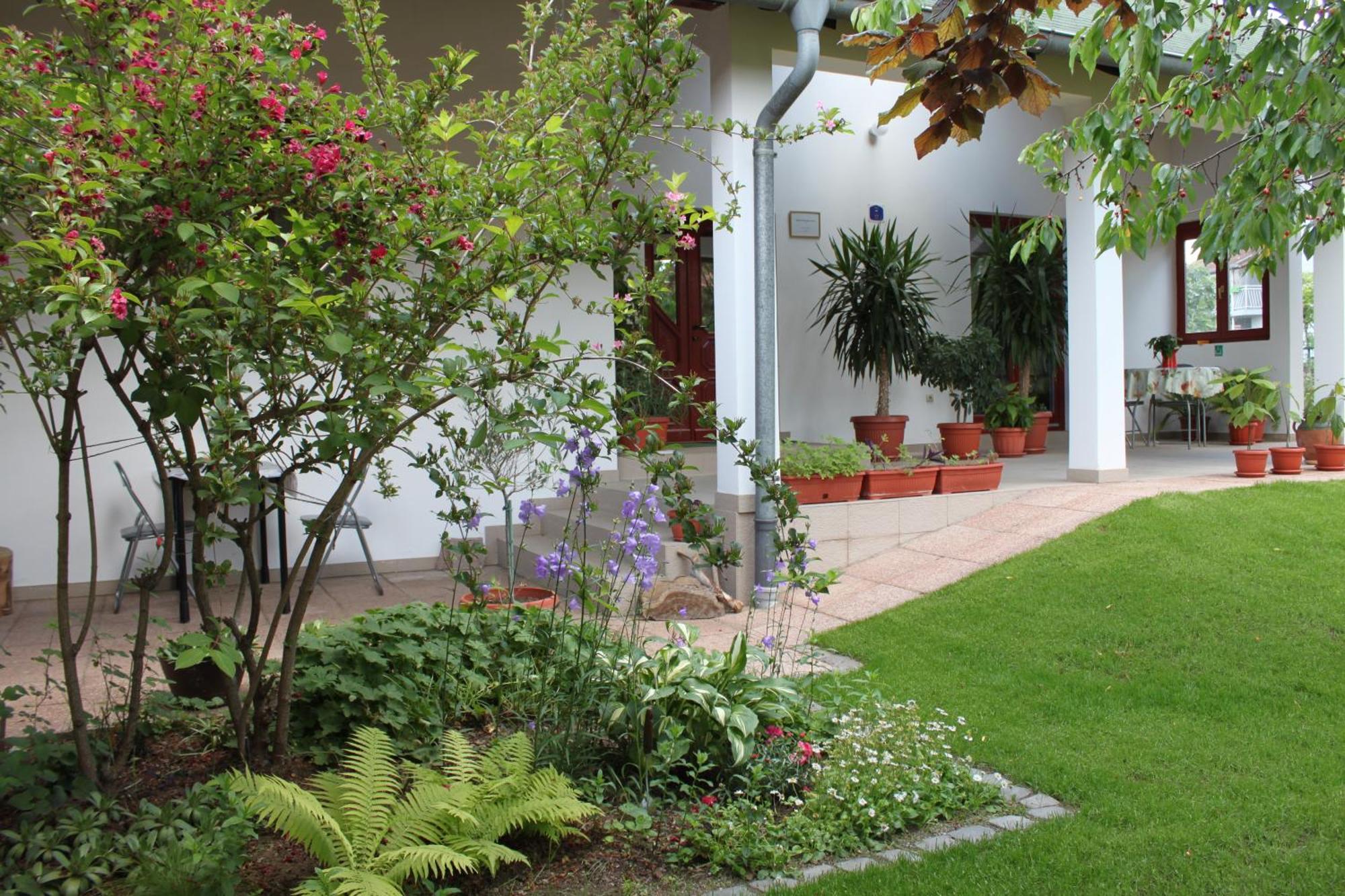 Boulevard Garden House - Free And Save Parking In The Locked Yard Cuprija Bagian luar foto