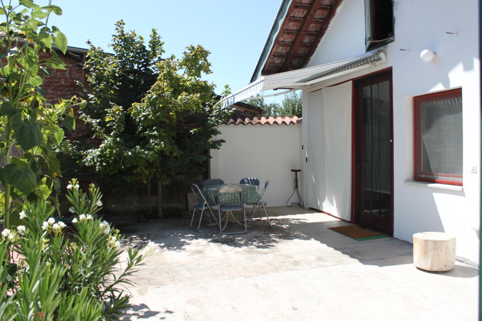 Boulevard Garden House - Free And Save Parking In The Locked Yard Cuprija Ruang foto